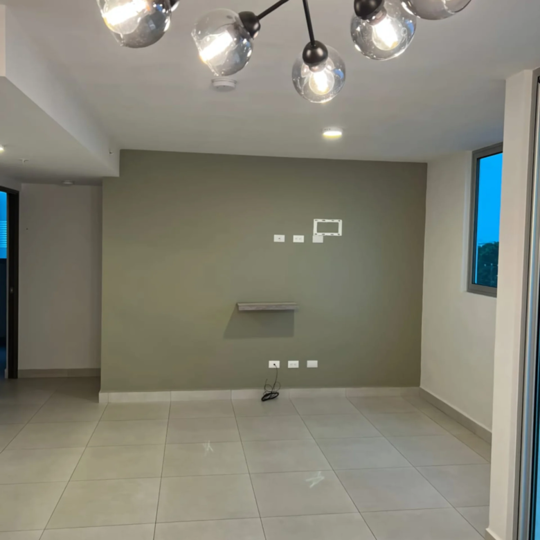 Habitación. Apartamento en alquiler en condominio ALTAMIRA, San Pablo, Heredia.