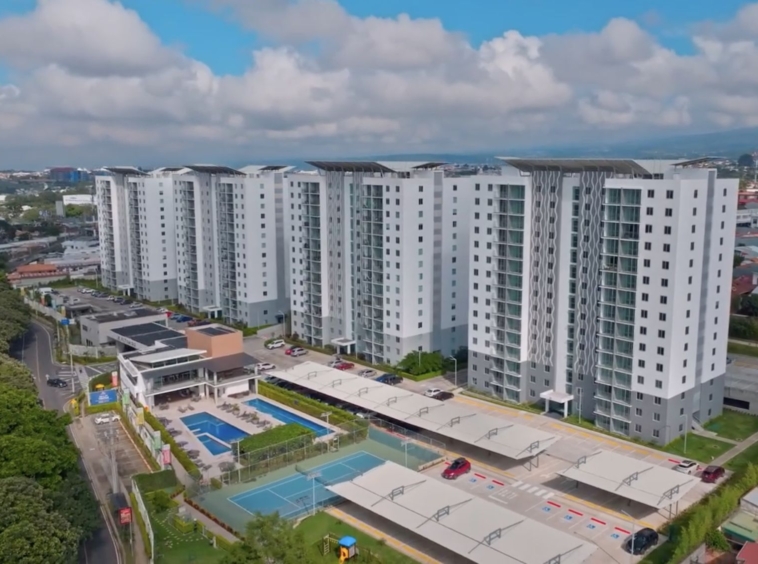 Fachada. Apartamento en alquiler en condominio ALTAMIRA, San Pablo, Heredia.