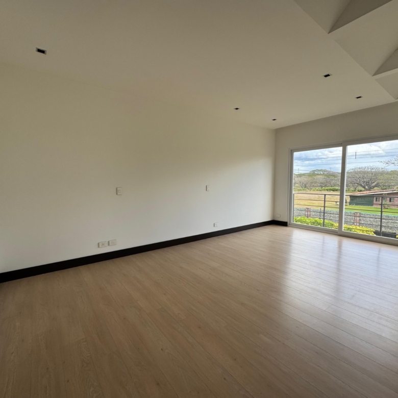 Habitación Principal. Casa en venta en condominio Verdi. Lindora, Santa Ana, San José.