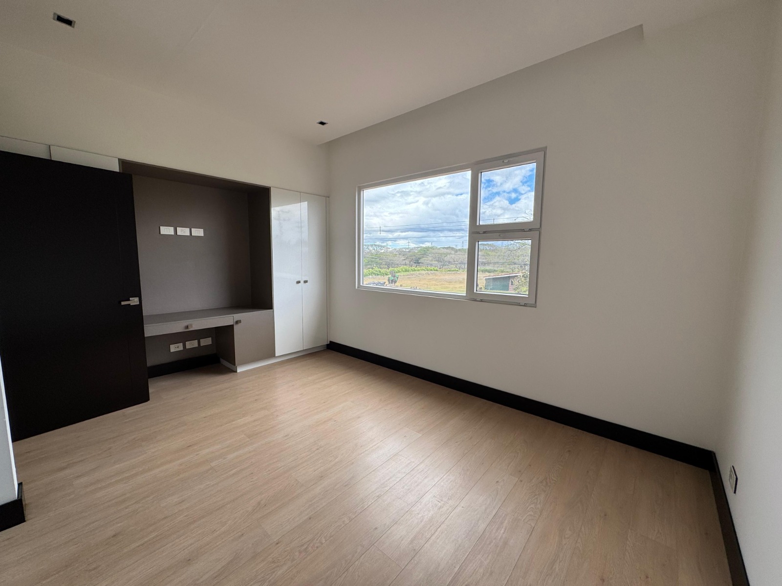 Habitación 2. Casa en venta en condominio Verdi. Lindora, Santa Ana, San José.