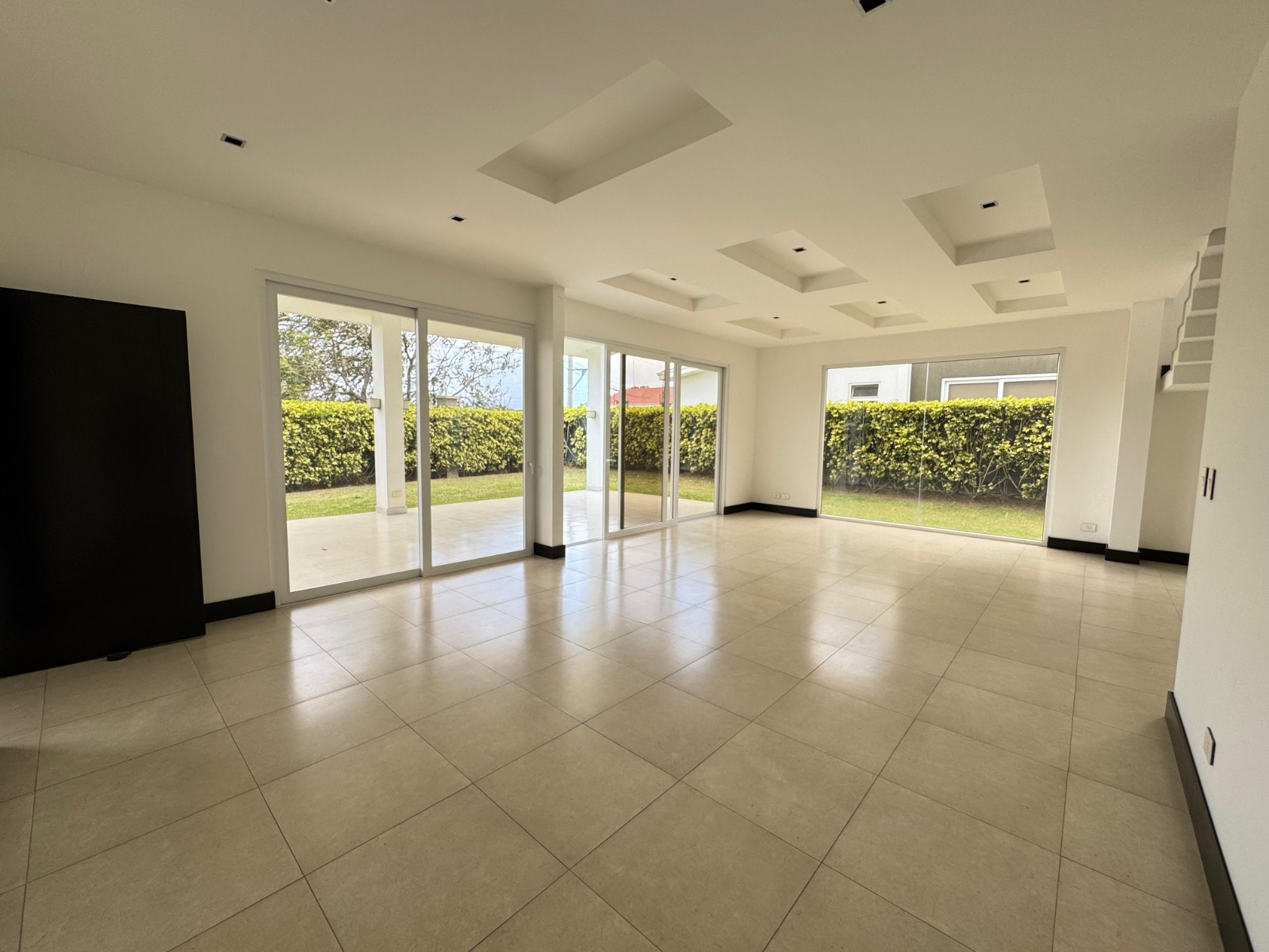 Comedor. Casa en venta en condominio Verdi. Lindora, Santa Ana, San José.