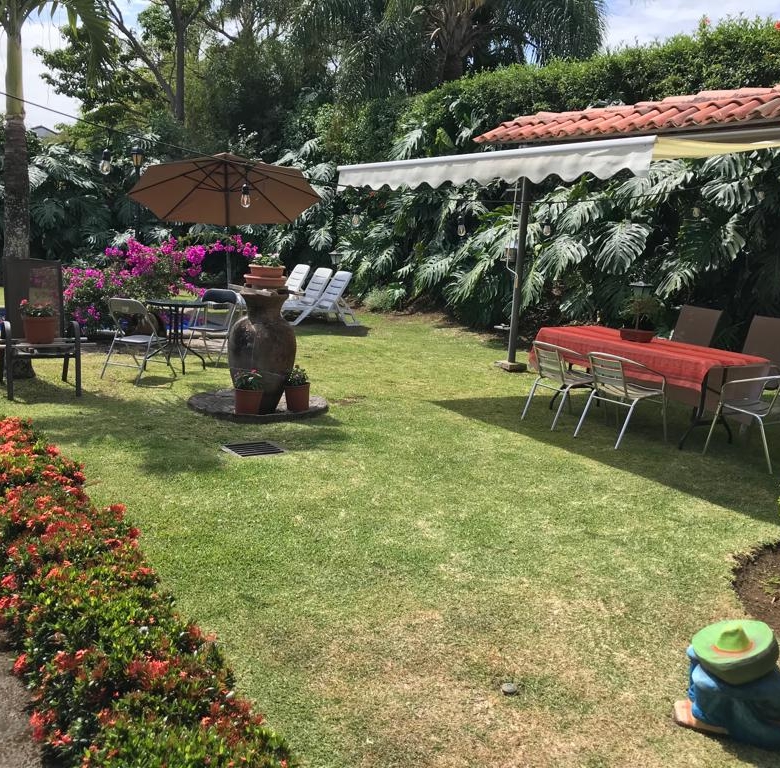 Jardín. Casa en venta en condominio. La Rivera, Belén, Heredia.
