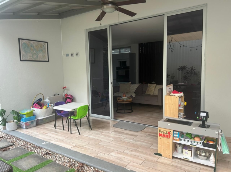 Terraza. Casa en venta en condominio. Pozos, Santa Ana, San José.