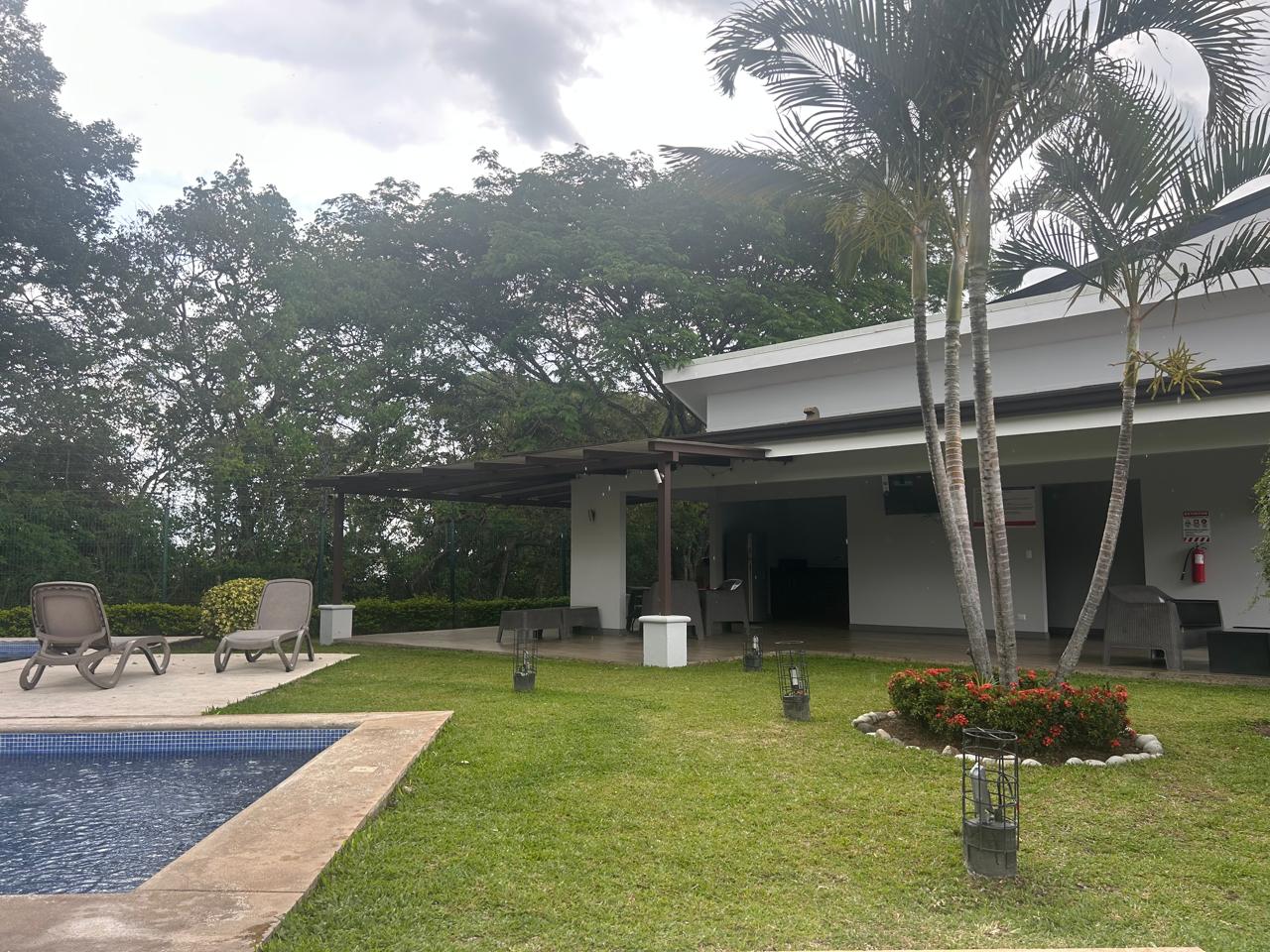 Casa Club. Casa en venta en condominio. Pozos, Santa Ana, San José.