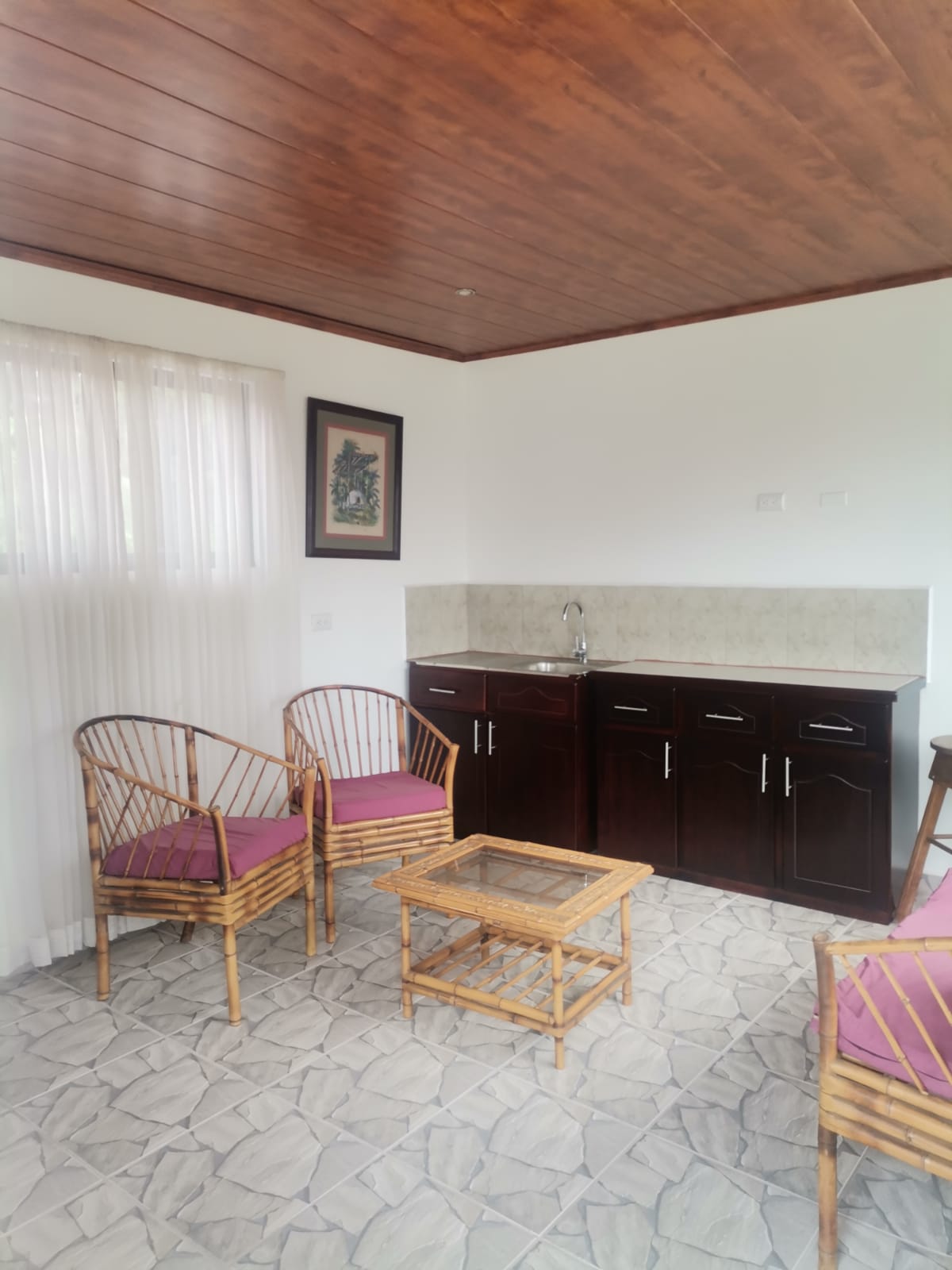 Hermosa casa en venta en residencial. Guachipelín, Escazú, San José.