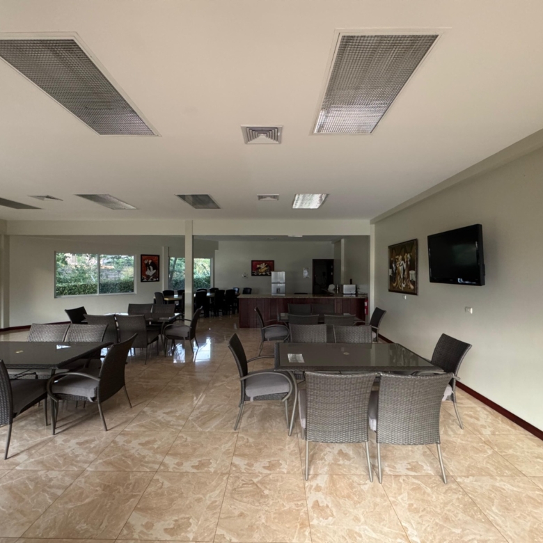 Salón de reuniones. Apartamento en alquiler. San Rafael, Escazú, San José.