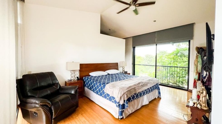 Habitación Principal. Casa en venta en condominio. Río Oro, Santa Ana, San José.